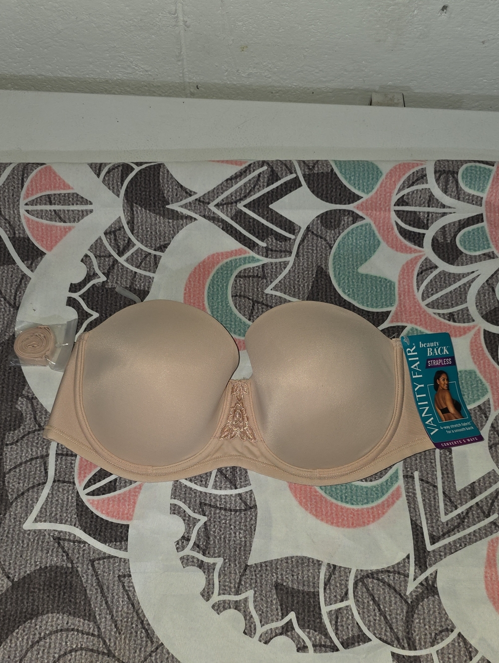 Vanity Fair Strapless Nude Convertible Bra with Smooth Cups